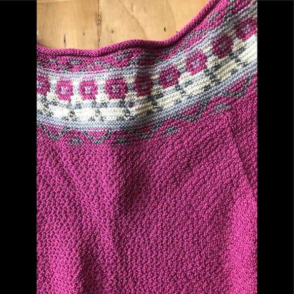 Chelsea & Violet - Picture 6 of 6